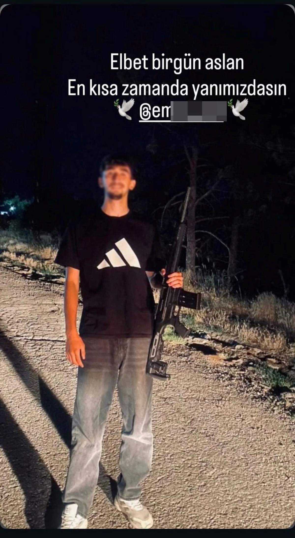 Hakan Çakır'ın katil zanlılarının ilk vukuatı değil! Ellerinde kılıçla düğüne saldırmışlar - görsel 6