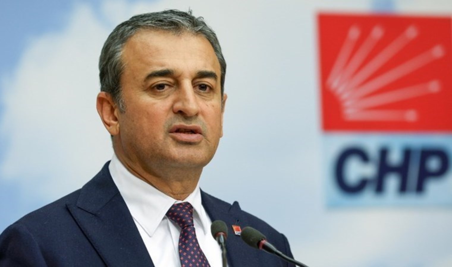 CHP'den İstanbul Avukatları Birliği yönetiminin işten çıkarılmasına ilk tepki: "Sivil Darbe Yaşıyor" - Siyasi Haberleri Kırma