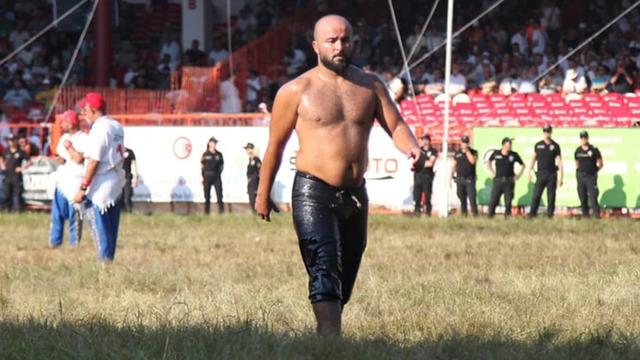 Ulugazi Yağlı Güreşleri’nde Orhan Okulu'nun Zaferi