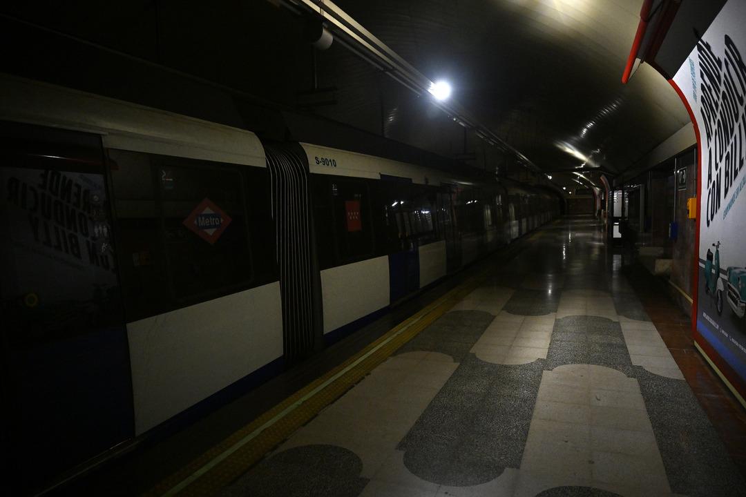 AA-20250428-377778065-378061 SPANIA_VE_PORTEKIZ_GENIS_CAPLI_ELEKTIK_KESIZDIM